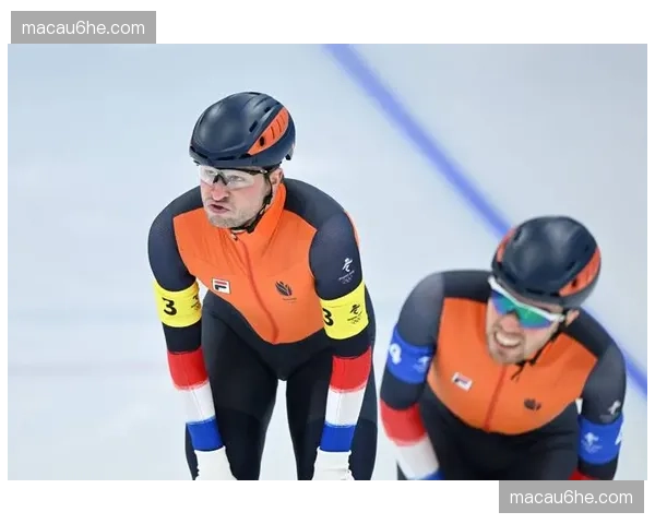 意大利速度滑冰男子团体追逐时隔20年再登顶